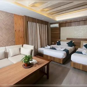 3* מלון Maya Boutique &